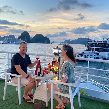 Halong Sapphire Cruises Hotel Ha Long Exterior foto