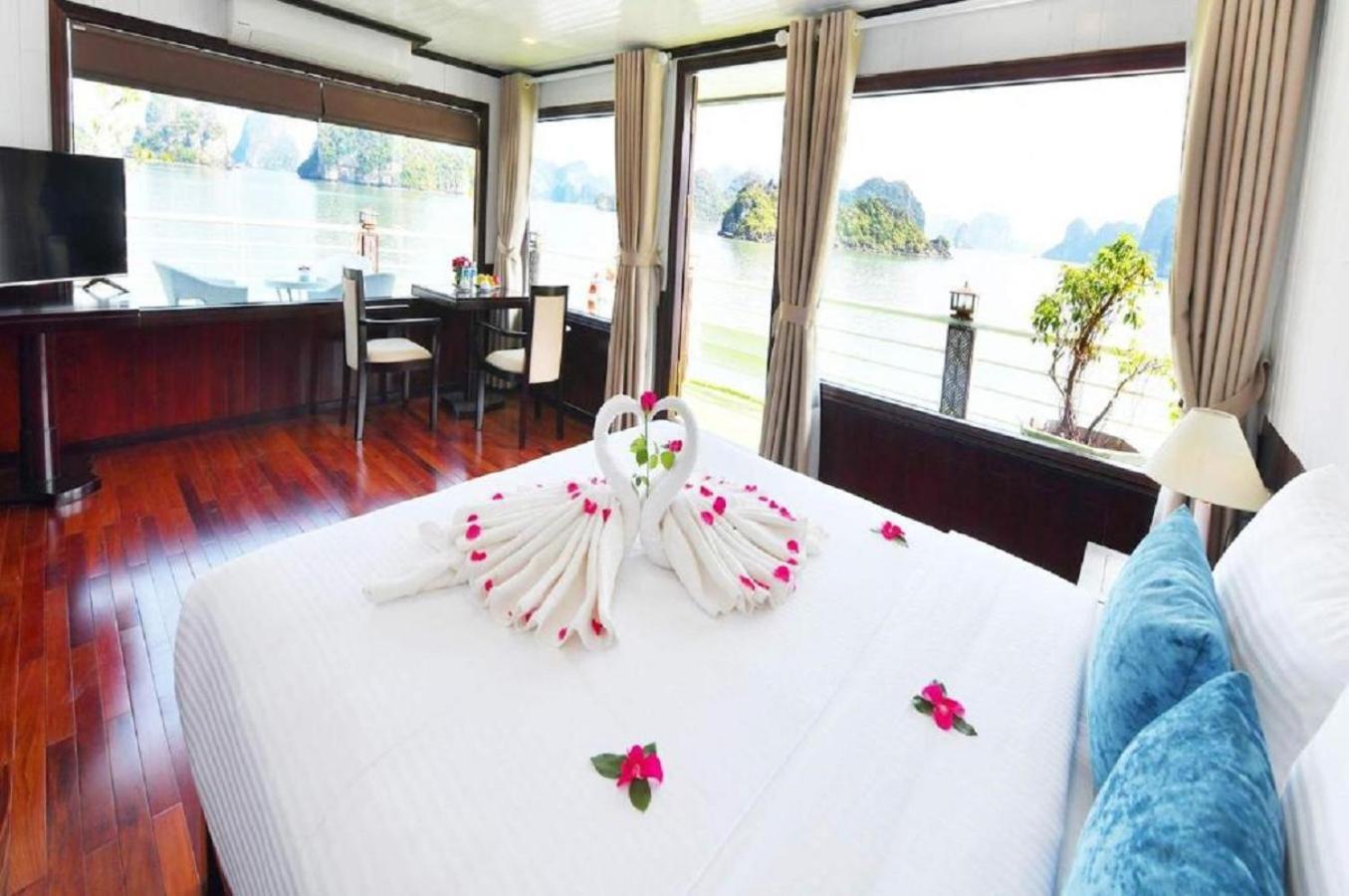 Halong Sapphire Cruises Hotel Ha Long Exterior foto