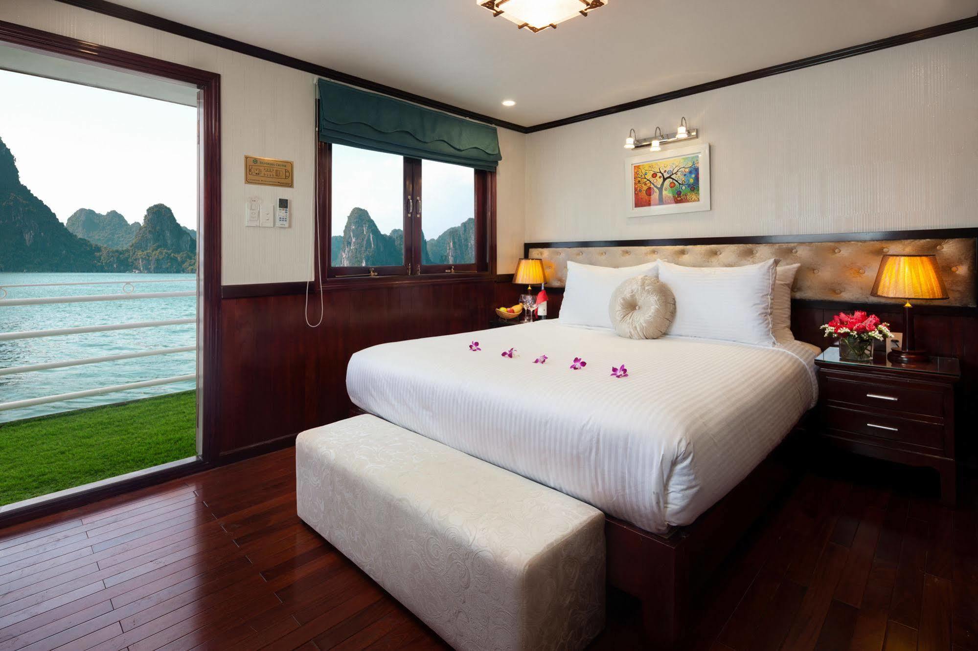 Halong Sapphire Cruises Hotel Ha Long Exterior foto